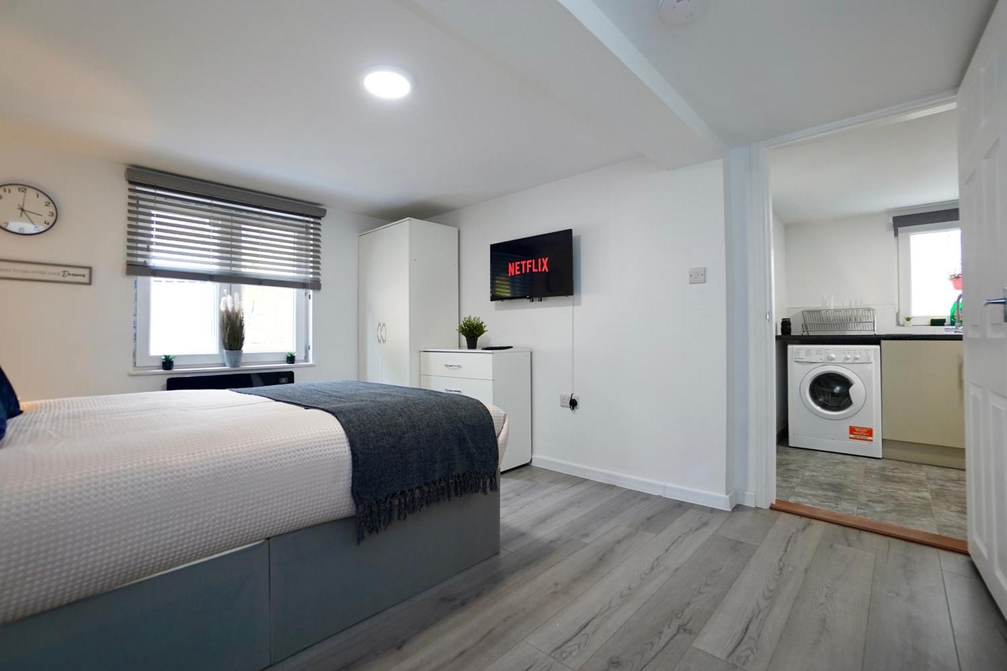 Luxury Flats In Southsea Portsmouth - Free Parking Apartment ภายนอก รูปภาพ